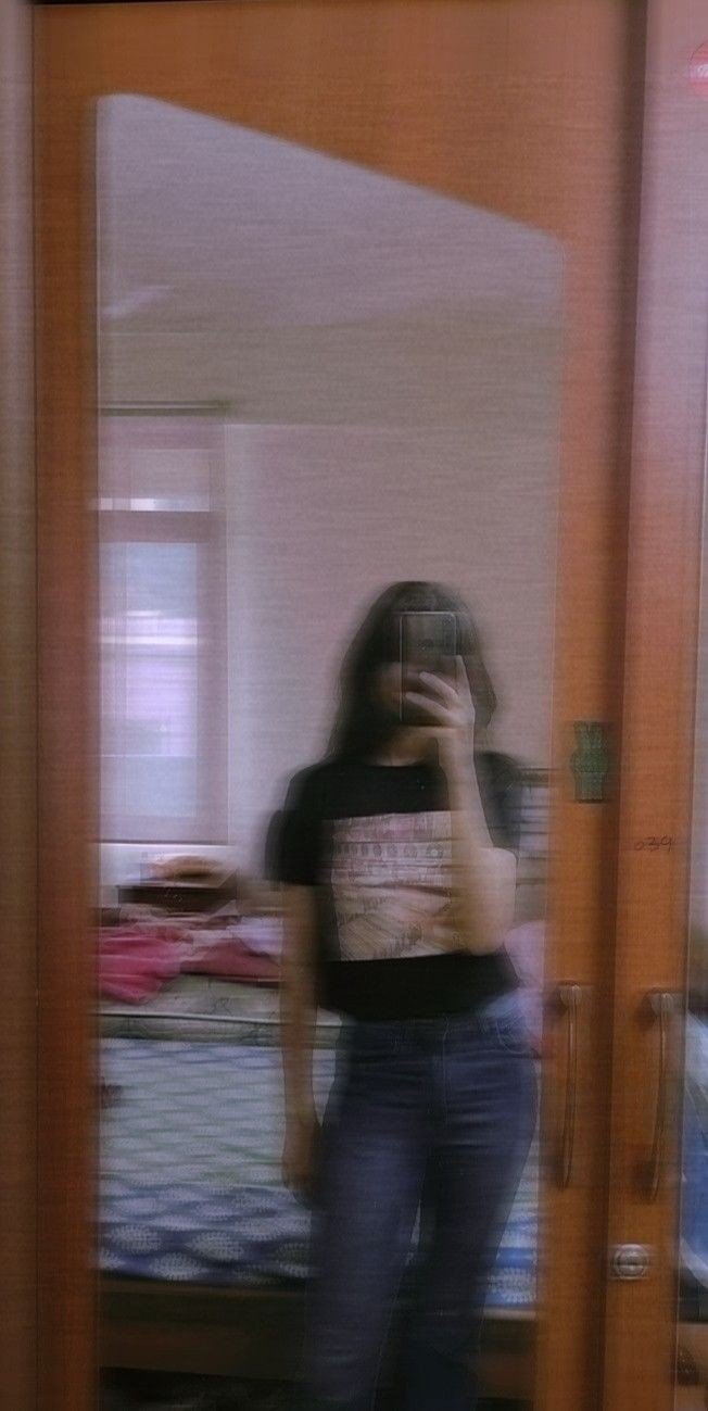 Attitude hidden face girl pic for Instagram