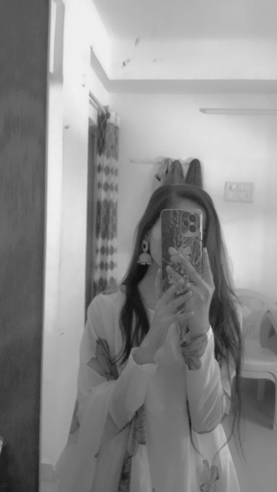 Attitude hidden face girl pic for Instagram