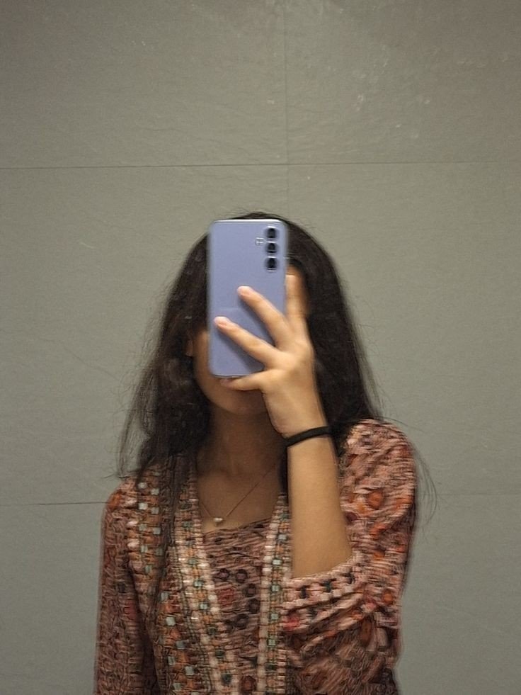 Hidden Face DP For Girls