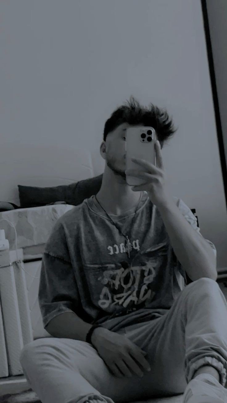 Blur boy dp for Instagram Blur boy dp for Instagram