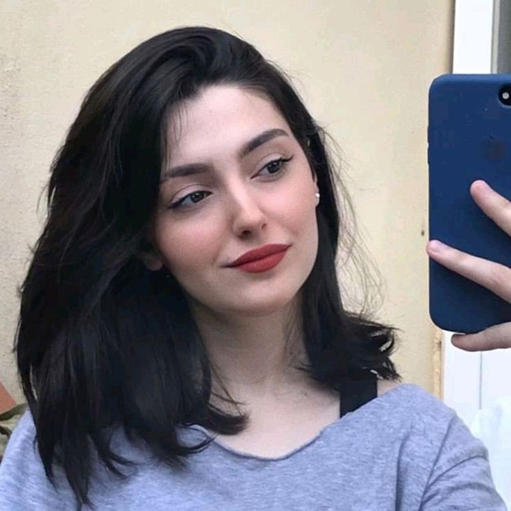 Cute girl Pic instagram