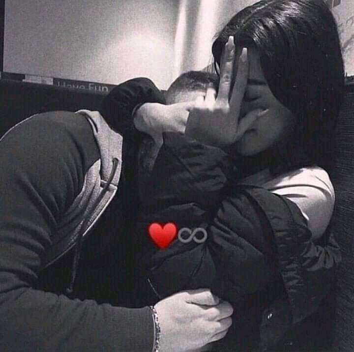 Instagram cute couple dp