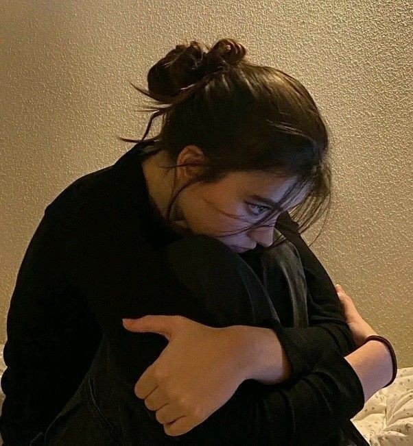 Sad Girl DP