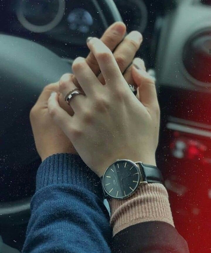 couple hand dp for Whatsapp