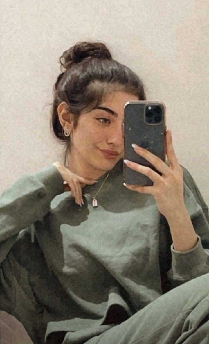cute girl pic stylish