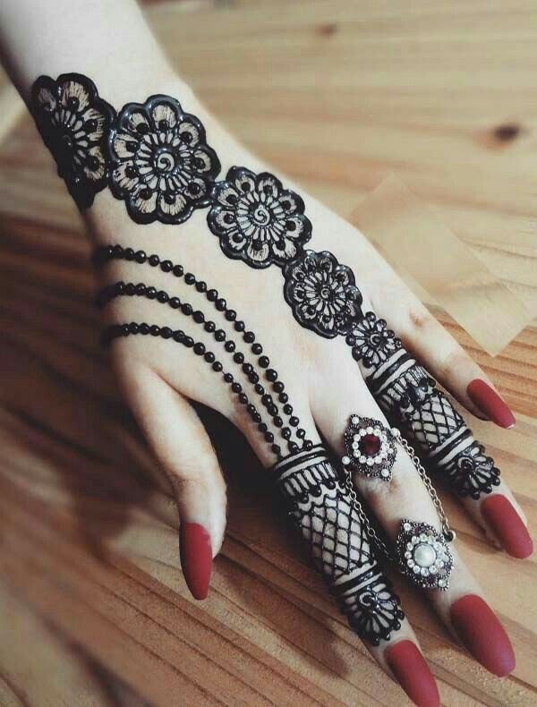 cute mehndi designs