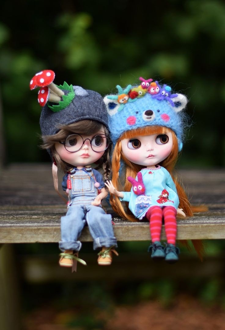 doll profile pic