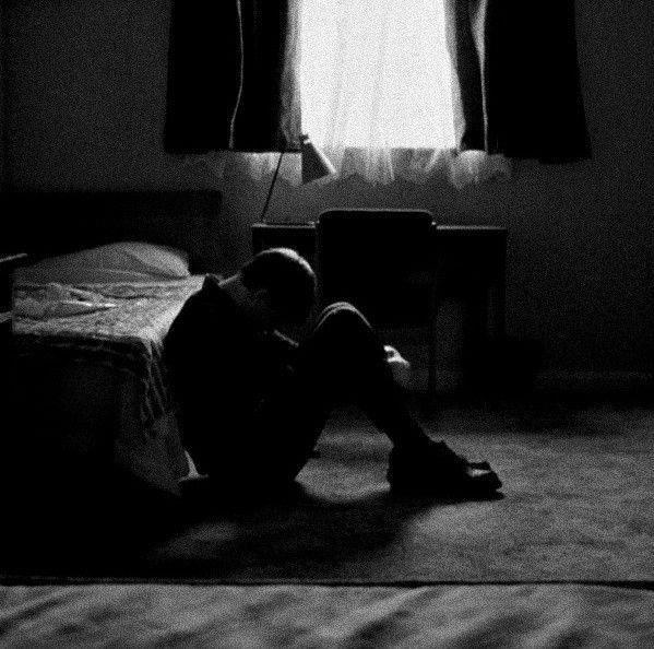 heart broken boy dp