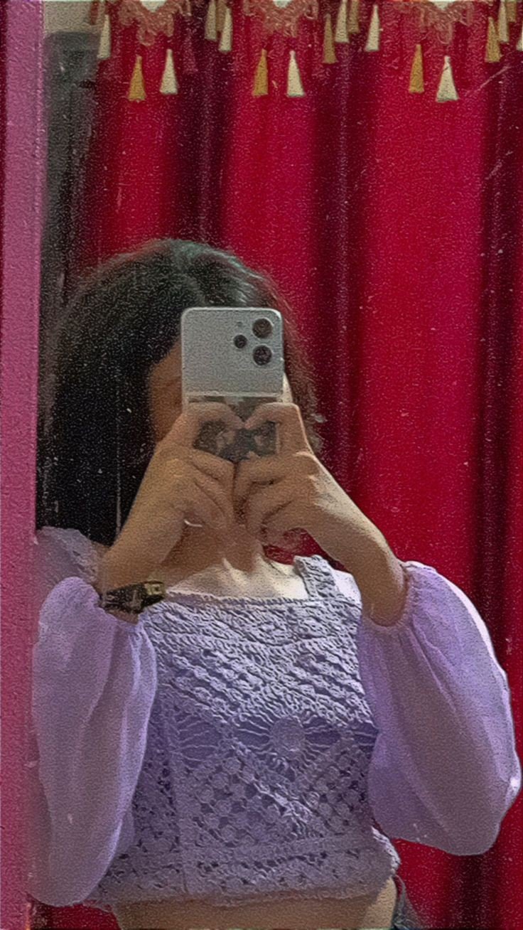 hidden face girl pic for instagram