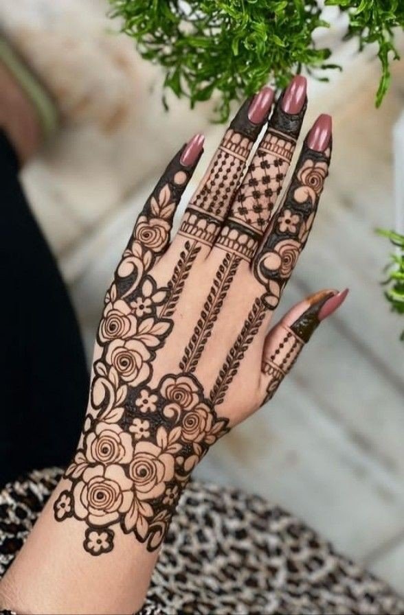 mehndi design girl photo simple